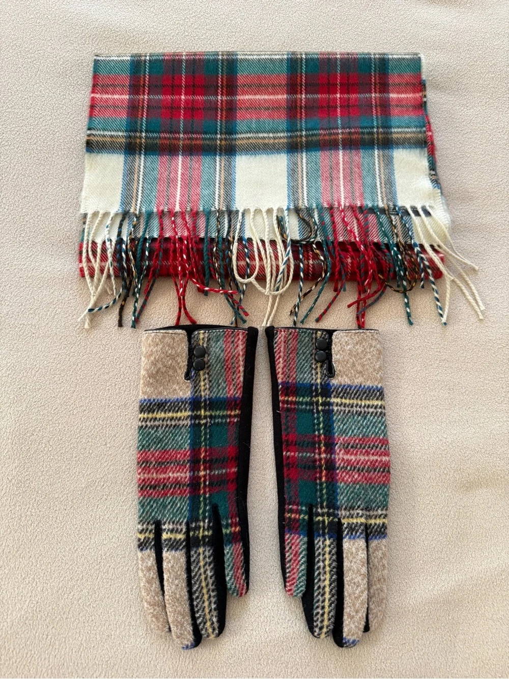 Plaid Scarf and Matching Gloves Set Tartan Winter Soft Warm Christmas Gift